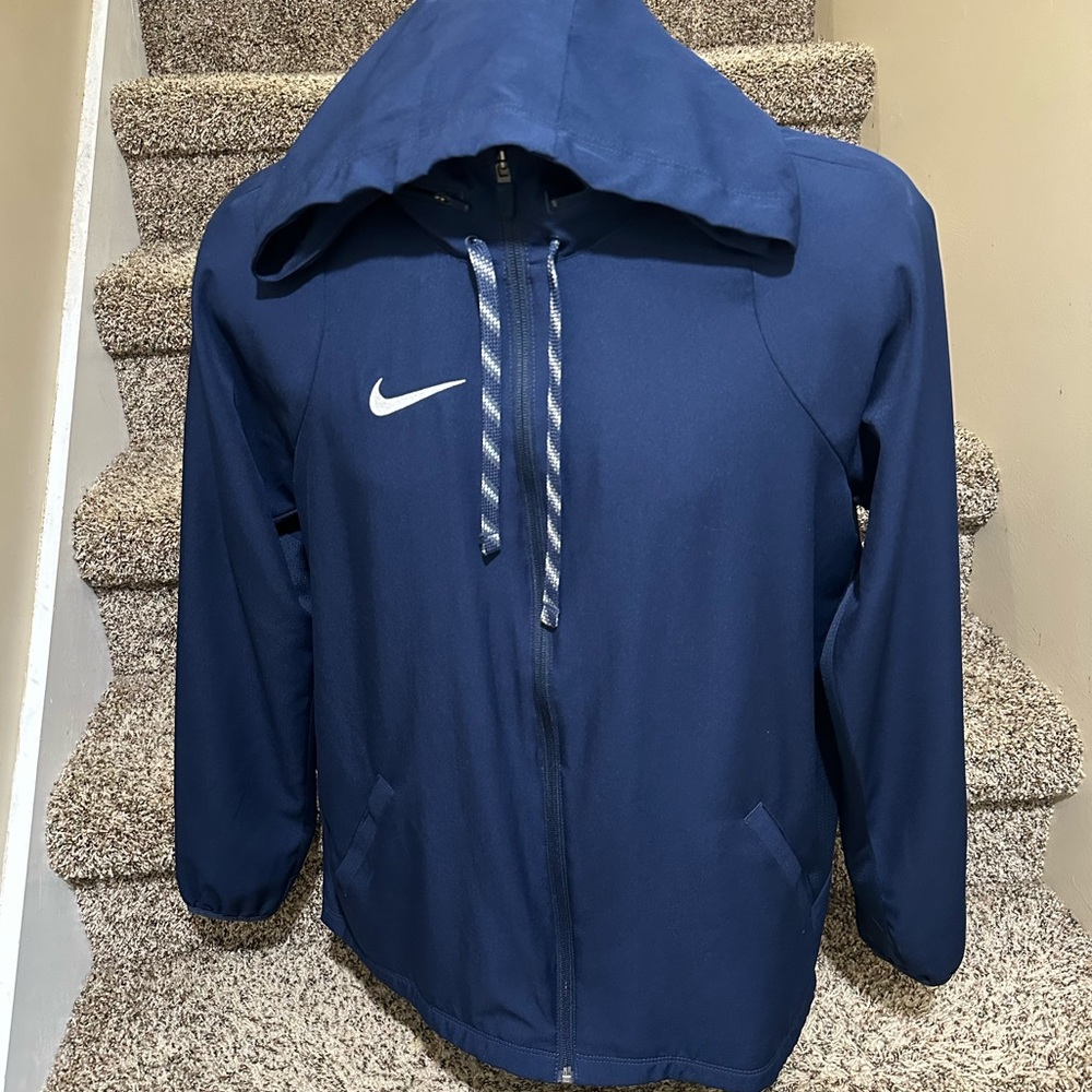 Nike Men's Dark Blue Full-Zip Hooded Performance Jacket